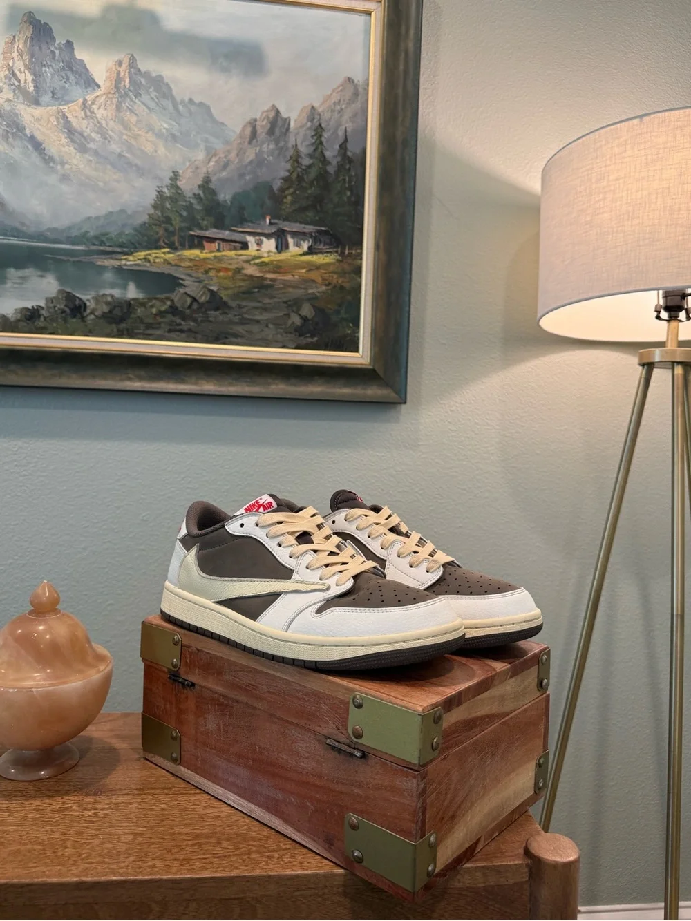 Travis Scott Jordan 1 Low
